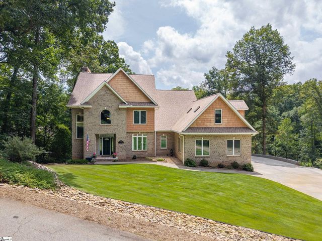 142 W. Bay View Drive, Seneca, SC 29672