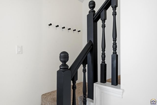 2309 SE 28th CT, Topeka, KS 66605