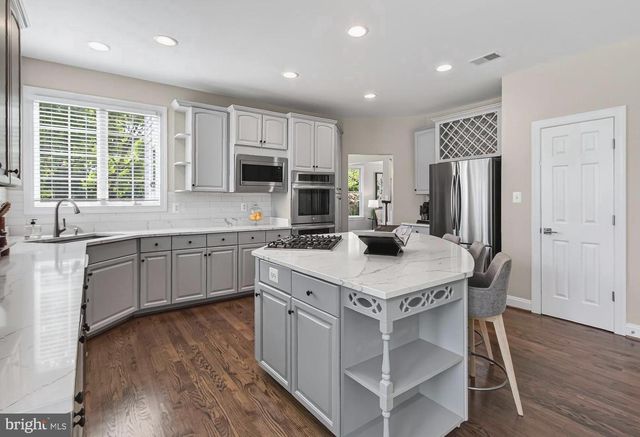 42774 GLENSIDE DR, Brambleton, VA 20148