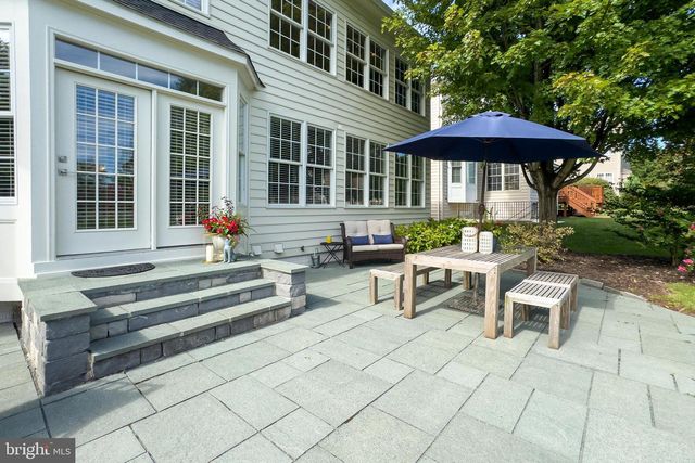 42774 GLENSIDE DR, Brambleton, VA 20148