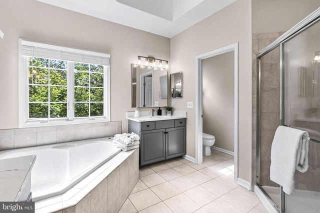 42774 GLENSIDE DR, Brambleton, VA 20148