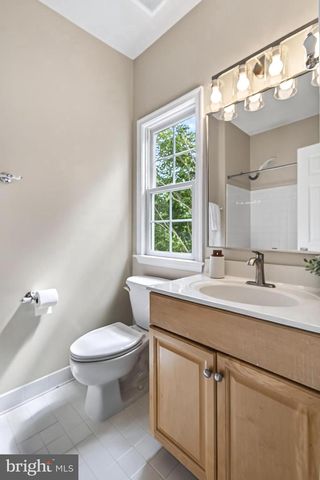 42774 GLENSIDE DR, Brambleton, VA 20148