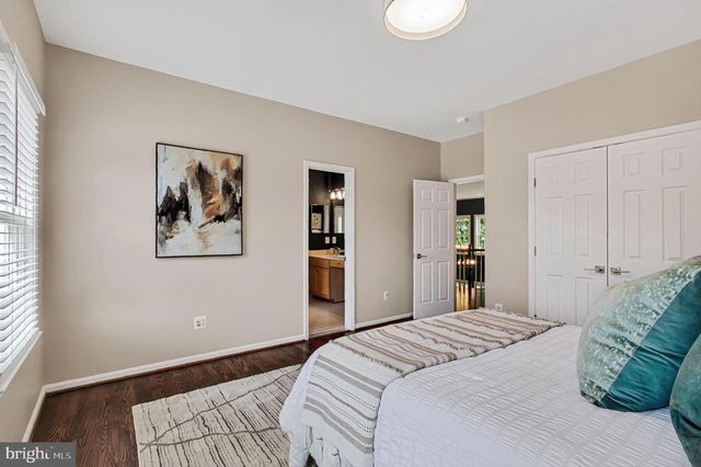 42774 GLENSIDE DR, Brambleton, VA 20148