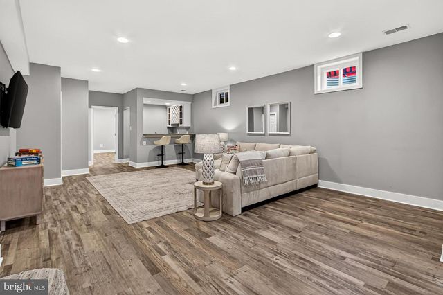 42774 GLENSIDE DR, Brambleton, VA 20148
