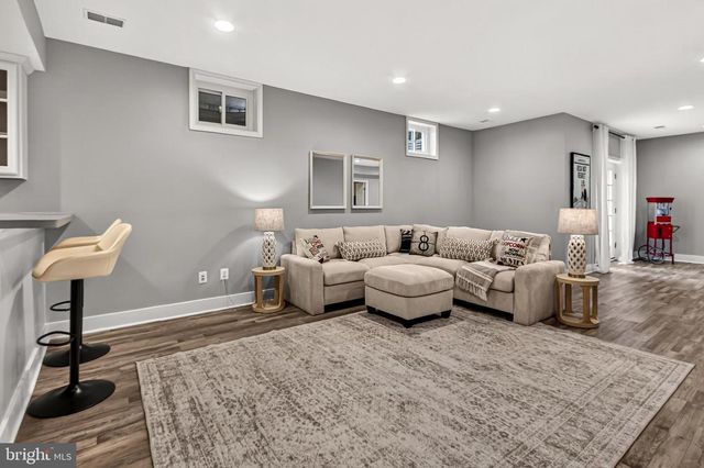 42774 GLENSIDE DR, Brambleton, VA 20148