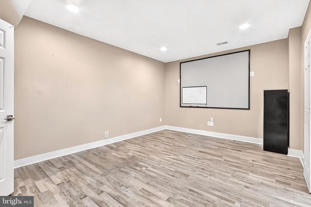 42774 GLENSIDE DR, Brambleton, VA 20148