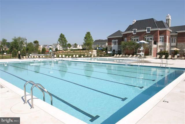 42774 GLENSIDE DR, Brambleton, VA 20148
