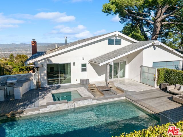 7377 Pyramid Place, Los Angeles, CA 90046