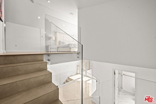 7377 Pyramid Place, Los Angeles, CA 90046