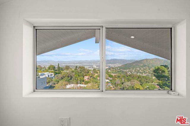 7377 Pyramid Place, Los Angeles, CA 90046