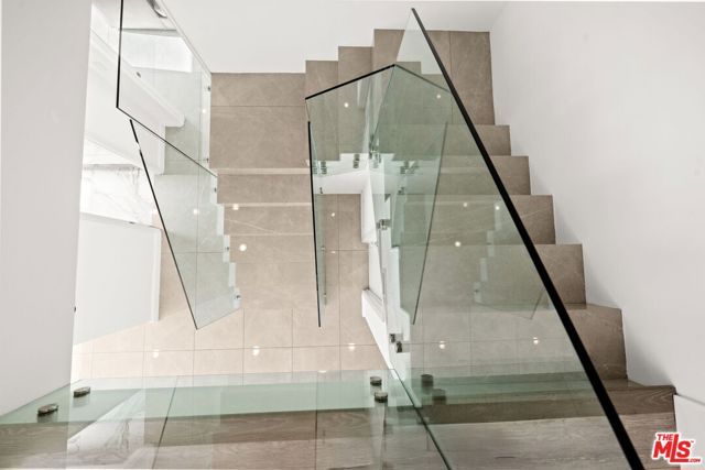 7377 Pyramid Place, Los Angeles, CA 90046