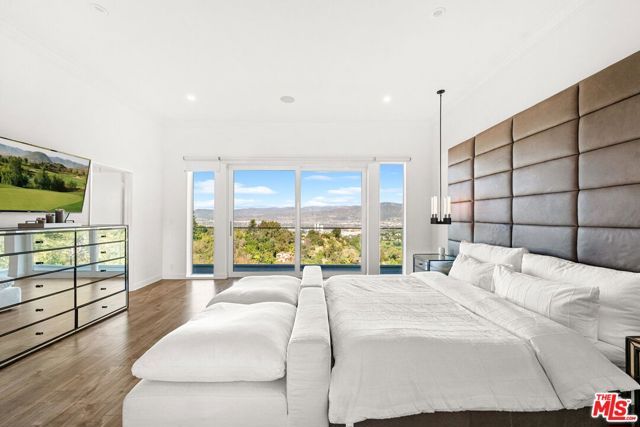 7377 Pyramid Place, Los Angeles, CA 90046