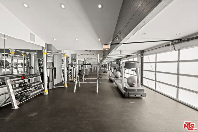 7377 Pyramid Place, Los Angeles, CA 90046