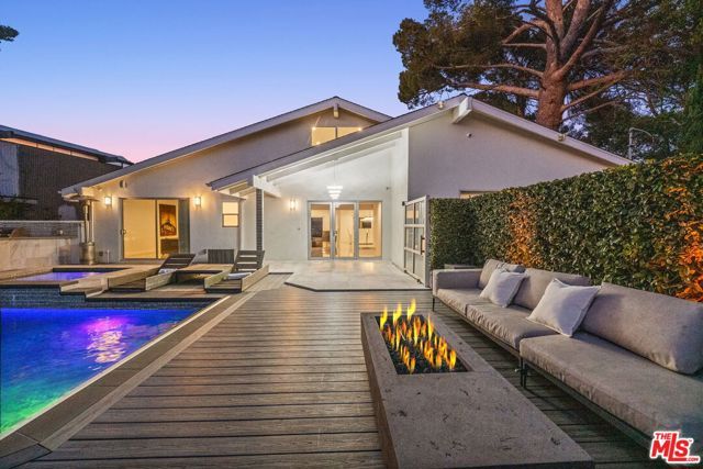 7377 Pyramid Place, Los Angeles, CA 90046