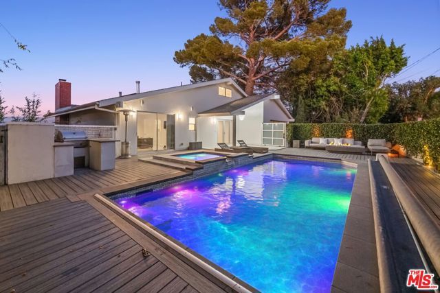 7377 Pyramid Place, Los Angeles, CA 90046