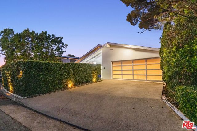 7377 Pyramid Place, Los Angeles, CA 90046