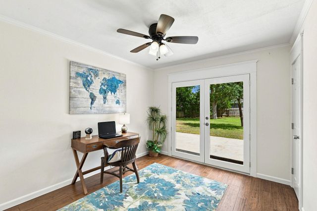 1702 E Messick LOOP, Round Rock, TX 78681