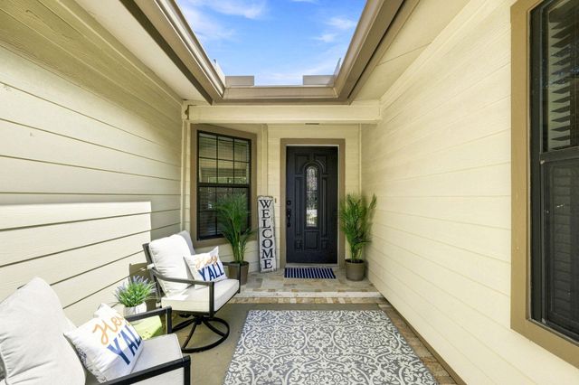 1702 E Messick LOOP, Round Rock, TX 78681