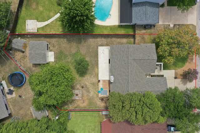 1702 E Messick LOOP, Round Rock, TX 78681
