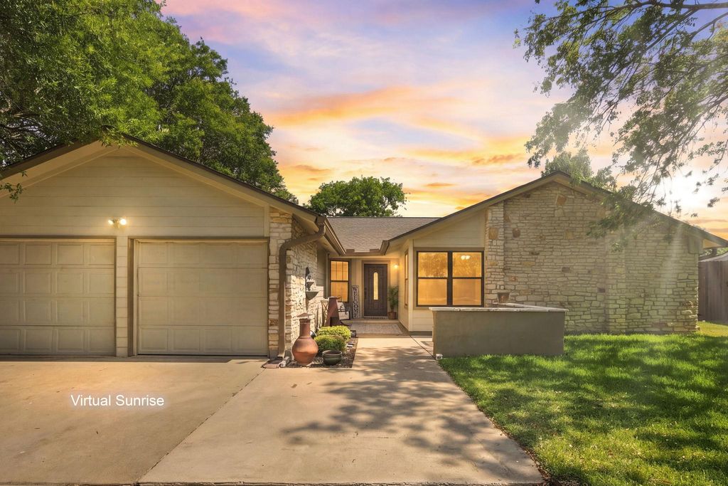 1702 E Messick LOOP, Round Rock, TX 78681