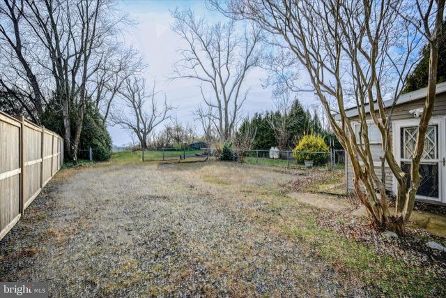 618 CHESTERFIELD ARNEYTOWN RD, Chesterfield, NJ 08515