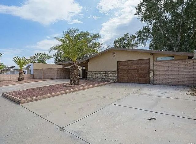 2605 COUNTRY CLUB DR, Bullhead City, AZ 86442