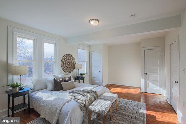 342 E UNIVERSITY PKWY, Baltimore, MD 21218