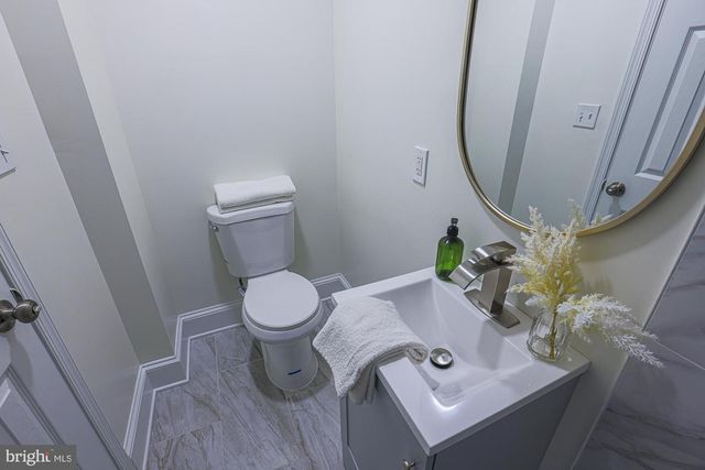 342 E UNIVERSITY PKWY, Baltimore, MD 21218