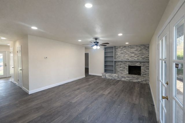 7367 Greenacres Drive, Fort Worth, TX 76112