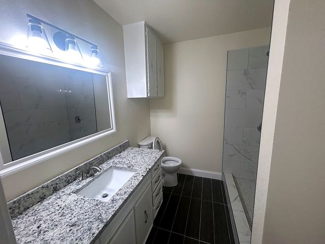 7367 Greenacres Drive, Fort Worth, TX 76112