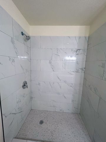 7367 Greenacres Drive, Fort Worth, TX 76112