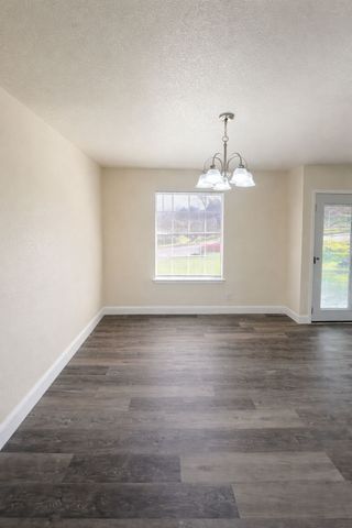 7367 Greenacres Drive, Fort Worth, TX 76112