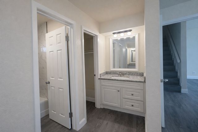 7367 Greenacres Drive, Fort Worth, TX 76112