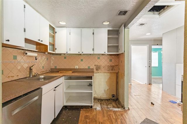 1730 SW 21st St, Fort Lauderdale, FL 33315