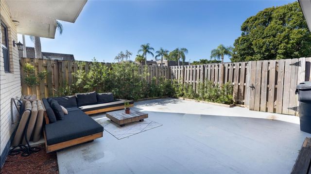 8204 SW 23rd Street D, North Lauderdale, FL 33068