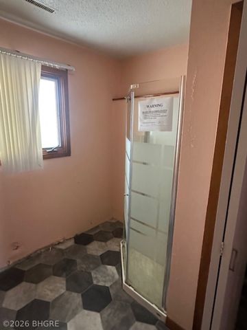 1773 C Avenue, Knoxville, IA 50138