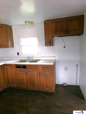 2409 Arapahoe Trail, Beatrice, NE 68310