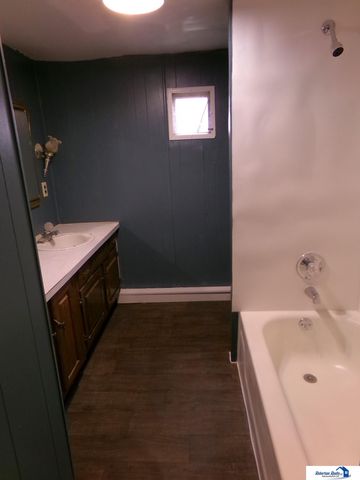 2409 Arapahoe Trail, Beatrice, NE 68310