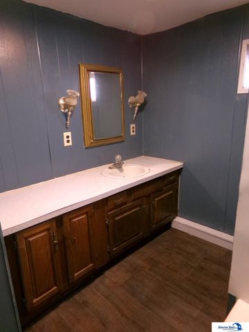 2409 Arapahoe Trail, Beatrice, NE 68310