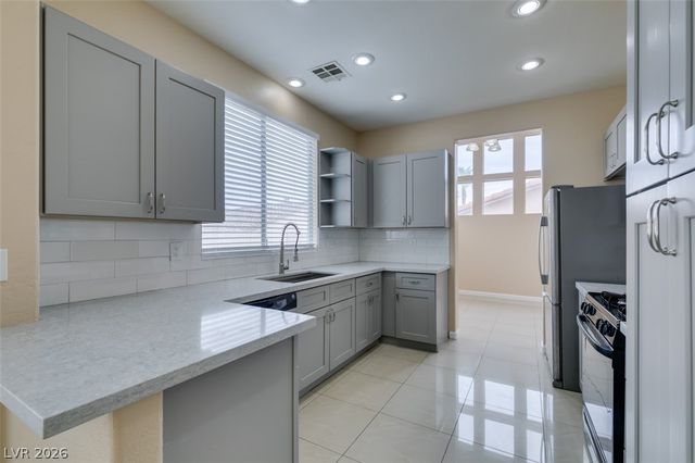 10524 Angel Dreams Avenue, Las Vegas, NV 89144