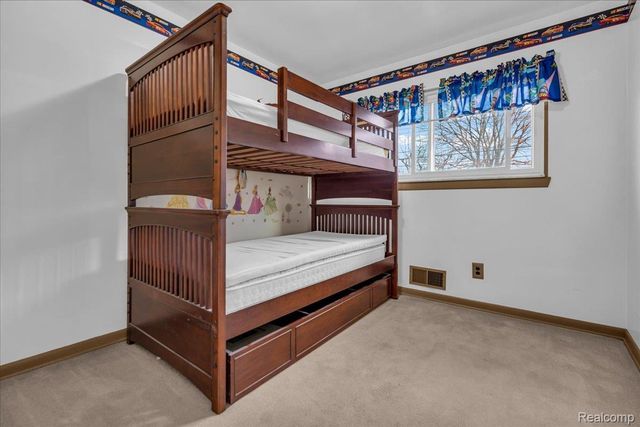 25615 Tireman Street, Dearborn Heights, MI 48127