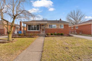 25615 Tireman Street, Dearborn Heights, MI 48127