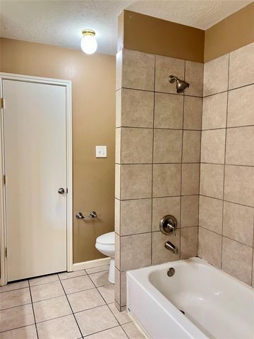 12110 Bowsman Drive, Tomball, TX 77377