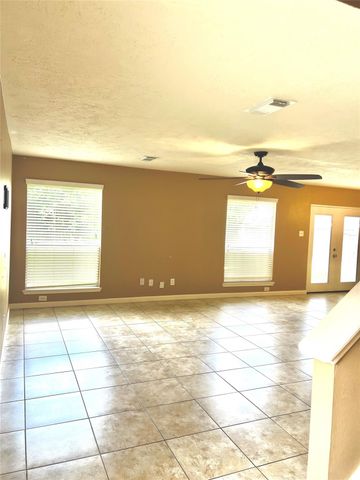 12110 Bowsman Drive, Tomball, TX 77377