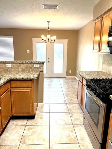 12110 Bowsman Drive, Tomball, TX 77377