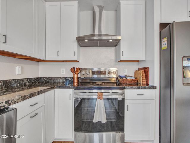 11480 W AUSTIN THOMAS Drive, Surprise, AZ 85378