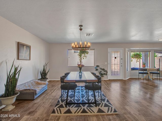 11480 W AUSTIN THOMAS Drive, Surprise, AZ 85378