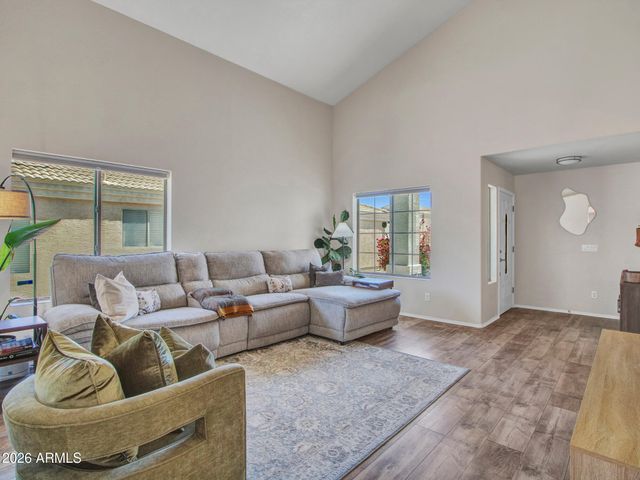 11480 W AUSTIN THOMAS Drive, Surprise, AZ 85378