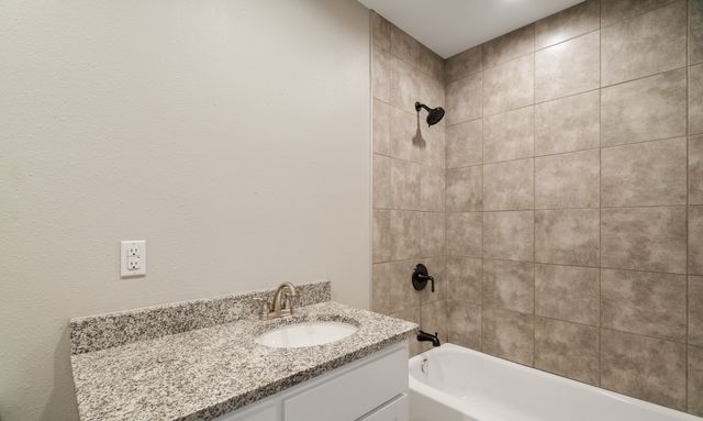 2001 6th Street, Brownwood, TX 76801