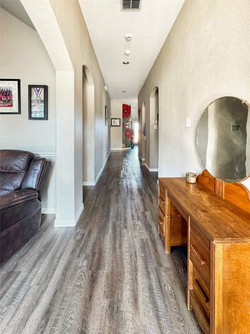 5228 Lake Grove Drive, Grand Prairie, TX 75052